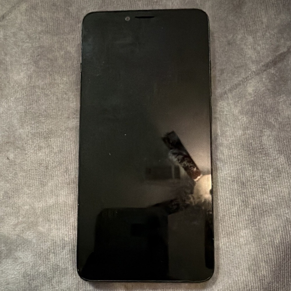 TCL ION V Bar Smartphone Black 32GB Storage For Parts/Not Working